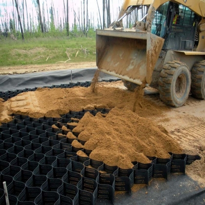 검은 녹색 HDPE 지오셀 자갈 안정화는 구멍을 뚫었습니다
