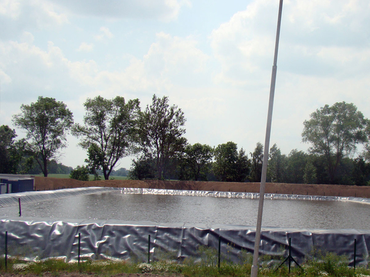 20N 빵꾸 저항 HDPE Geomembrane 25KN/m 인열 강도