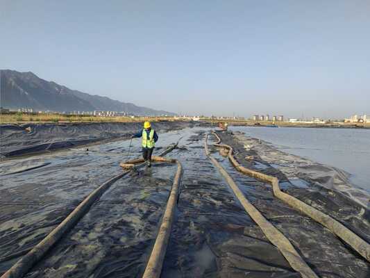 Tubes Dewatering Bags Circumference 12.6m 15.7m Ideal for Environmental Water Treatment and Sediment Filtration Projects