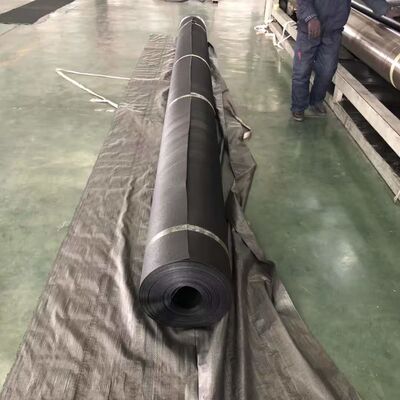 팽창 강도 ≥15MPa HDPE 지질막 라인러 너비 1~12m 산소 지수 ≥30% 내구성 방수막