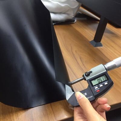 연못 라이너 매립지 채광 저수지 라이너용 누수 방지 방수 불침투성 매끄러운 질감 HDPE 지오멤브레인 라이너