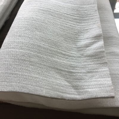 200g 250g 바늘 뚫린 폴리에스테르 비조직 지오텍스틸 벽 배수를 유지하기 위해